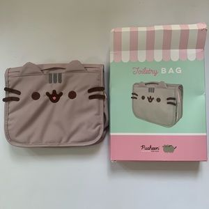 New Pusheen toiletry bag